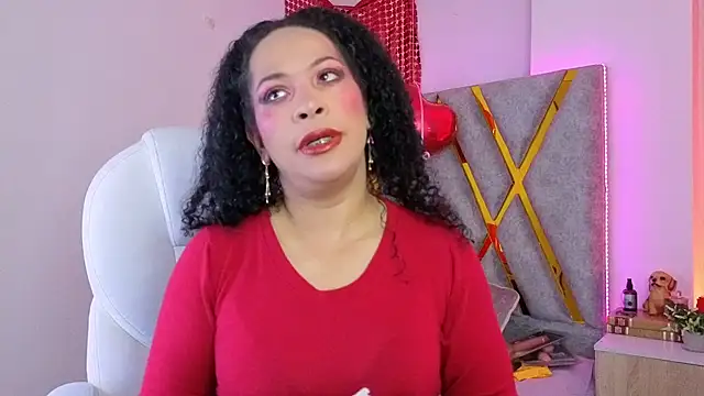 Cintiia Holmes online show from February 23, 2026, 11:13 pm