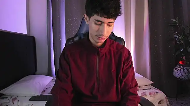 NovaaWheler online show from September 24, 2025, 12:41 pm