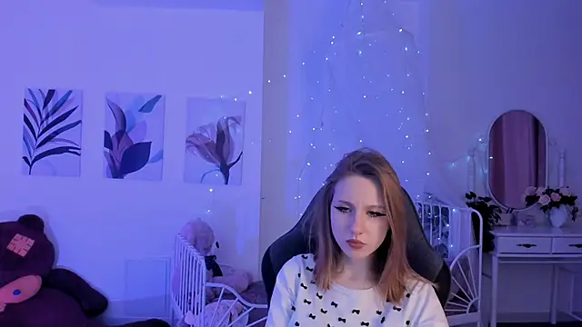 DariaTate online show from February 26, 2025, 12:25 pm