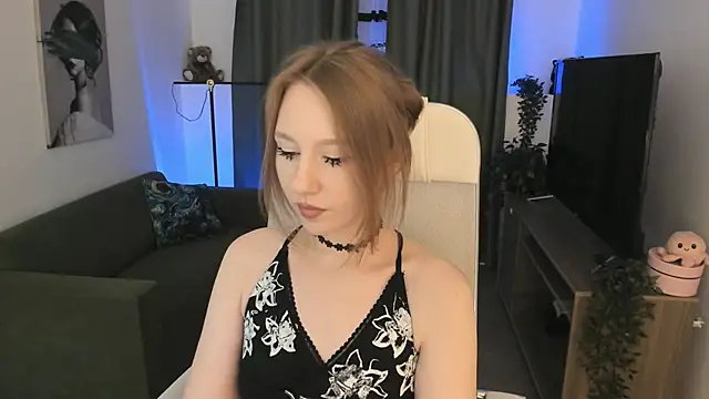 Snapshot of DariaTate chatting on June 19, 2026, 9:46 am DariaTate online show from June 19, 2026, 9:46 am