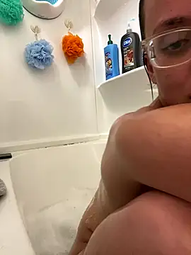 Snapshot of grassXass420 chatting on October 29, 2025, 6:04 am grassXass420 online show from October 29, 2025, 6:04 am