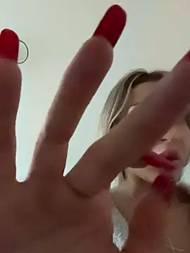 BonyBon29 online show from December 16, 2025, 6:07 am