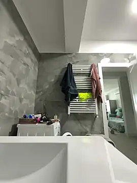 BonyBon29 online show from January 18, 2026, 8:18 am