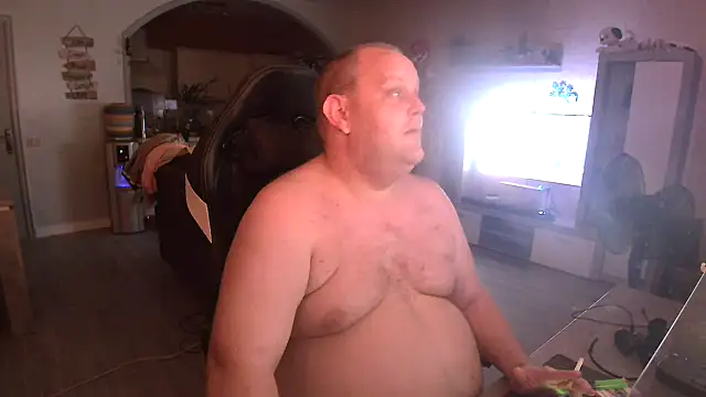 Hotfire-112 online show from March 31, 2026, 9:15 pm