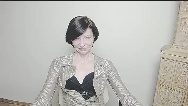 Snapshot of _AngeliaFlow_ chatting on March 3, 2025, 11:22 am AngeliaFlow online show from March 3, 2025, 11:22 am