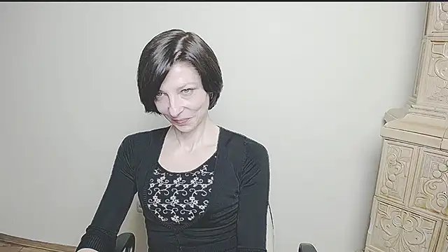 Snapshot of _AngeliaFlow_ chatting on March 4, 2025, 10:46 am AngeliaFlow online show from March 4, 2025, 10:46 am