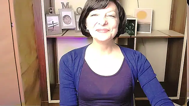  AngeliaFlow  online show from April 28, 2026, 8:08 am