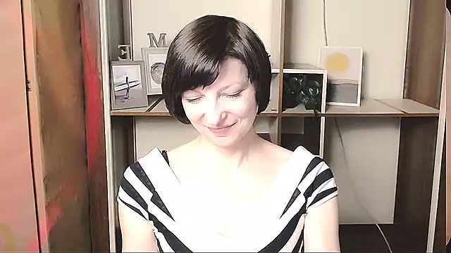  AngeliaFlow  online show from April 30, 2026, 8:53 am