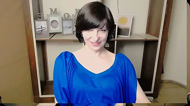 Snapshot of _AngeliaFlow_ chatting on May 26, 2026, 7:37 am AngeliaFlow online show from May 26, 2026, 7:37 am