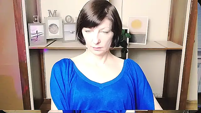 Snapshot of _AngeliaFlow_ chatting on June 26, 2026, 7:02 am AngeliaFlow online show from June 26, 2026, 7:02 am