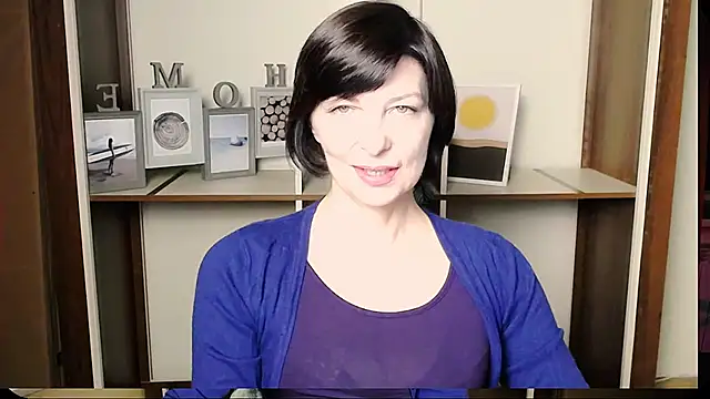 Snapshot of _AngeliaFlow_ chatting on July 27, 2026, 7:48 am AngeliaFlow online show from July 27, 2026, 7:48 am
