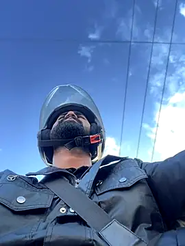 Snapshot of Rishwithr chatting on October 11, 2025, 1:49 am Rishwithr online show from October 11, 2025, 1:49 am