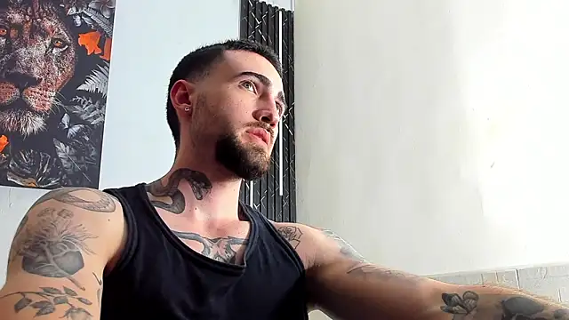 Snapshot of Luke_davis01 chatting on March 15, 2025, 4:43 pm Luke davis01 online show from March 15, 2025, 4:43 pm