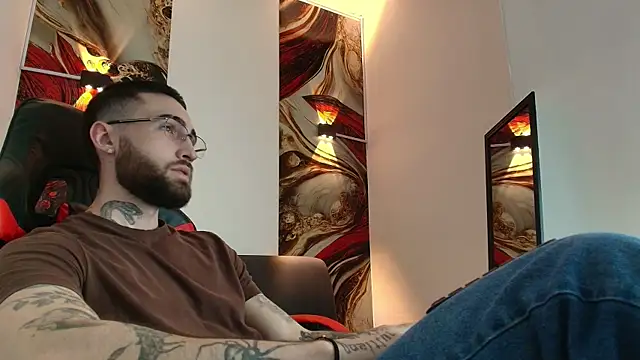 Snapshot of Luke_davis01 chatting on September 23, 2025, 1:14 pm Luke davis01 online show from September 23, 2025, 1:14 pm