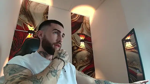 Snapshot of Luke_davis01 chatting on October 3, 2025, 12:57 pm Luke davis01 online show from October 3, 2025, 12:57 pm