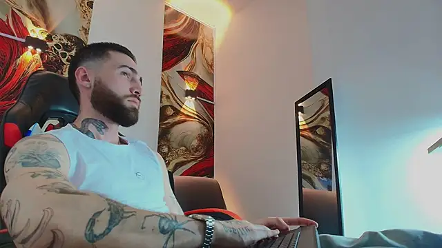 Snapshot of Luke_davis01 chatting on November 12, 2025, 1:11 pm Luke davis01 online show from November 12, 2025, 1:11 pm