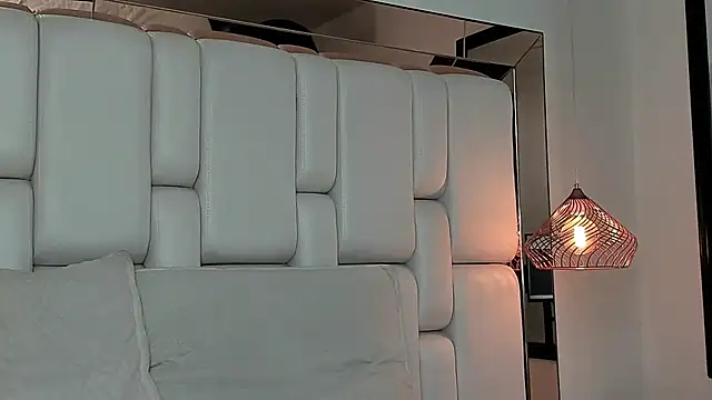 Snapshot of AngellsCollings chatting on February 6, 2025, 8:02 pm AngellsCollings online show from February 6, 2025, 8:02 pm