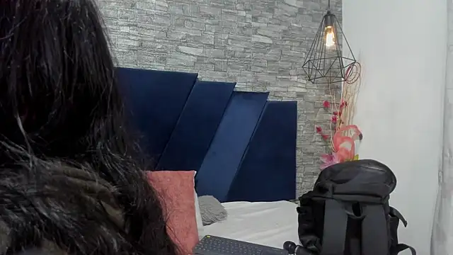 Snapshot of Sophia_Brunett chatting on October 12, 2025, 12:04 pm Sophia Brunett online show from October 12, 2025, 12:04 pm