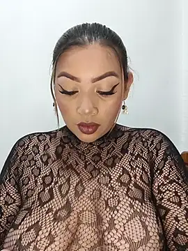 Snapshot of Sophia_Brunett chatting on August 6, 2026, 7:38 pm Sophia Brunett online show from August 6, 2026, 7:38 pm