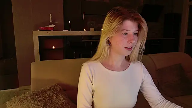 Bella amory online show from February 11, 2025, 8:42 pm