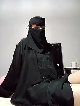 Snapshot of Milan-88 chatting on January 13, 2026, 8:25 pm Milan-88 online show from January 13, 2026, 8:25 pm