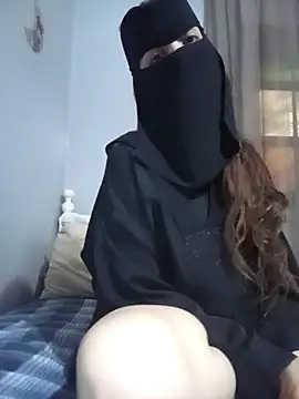 Snapshot of Milan-88 chatting on February 24, 2026, 8:51 pm Milan-88 online show from February 24, 2026, 8:51 pm