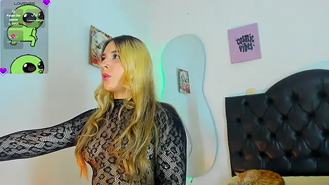 Vickyallien online show from February 3, 2026, 4:12 pm