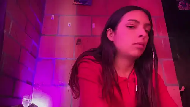 Skye Moore online show from July 31, 2026, 5:56 pm