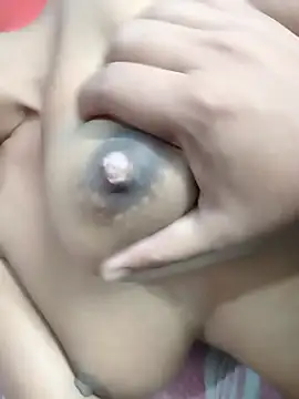 Snapshot of simrun70 chatting on November 12, 2025, 12:00 am simrun70 online show from November 12, 2025, 12:00 am