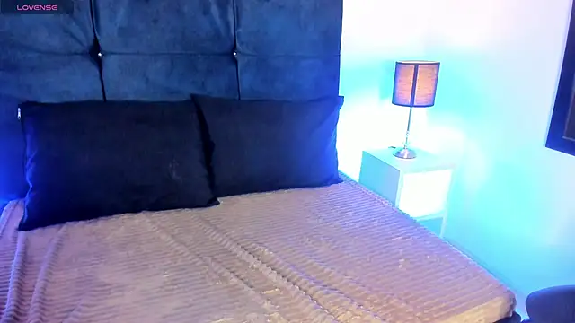 Snapshot of _michonne_ chatting on March 20, 2025, 11:12 pm michonne online show from March 20, 2025, 11:12 pm