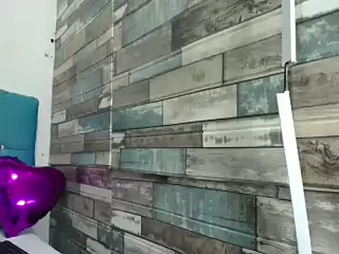 Snapshot of Tiana_Ebony18 chatting on February 22, 2025, 12:29 pm Tiana Ebony18 online show from February 22, 2025, 12:29 pm