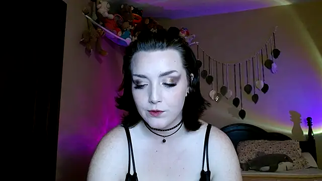 Snapshot of lilmisspuppet chatting on August 8, 2026, 11:39 pm lilmisspuppet online show from August 8, 2026, 11:39 pm