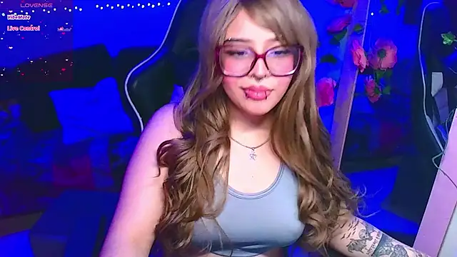 Snapshot of BunnyLilith_ chatting on February 25, 2026, 1:04 am BunnyLilith online show from February 25, 2026, 1:04 am