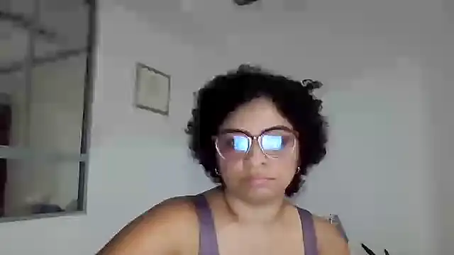 Snapshot of Tana_latin chatting on September 24, 2025, 1:09 am Tana latin online show from September 24, 2025, 1:09 am