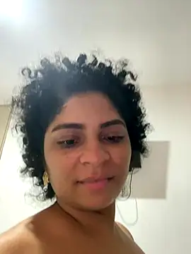 Snapshot of Tana_latin chatting on October 4, 2025, 4:10 am Tana latin online show from October 4, 2025, 4:10 am