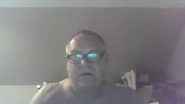mkestr69 online show from August 5, 2026, 8:00 pm