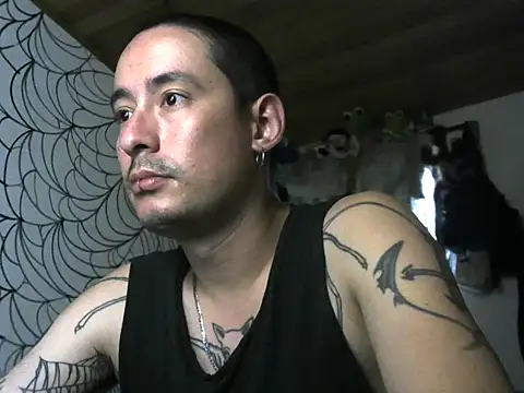 vampireathome online show from May 4, 2026, 6:59 pm