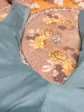 Yashkumar 0697 online show from February 18, 2025, 8:36 pm