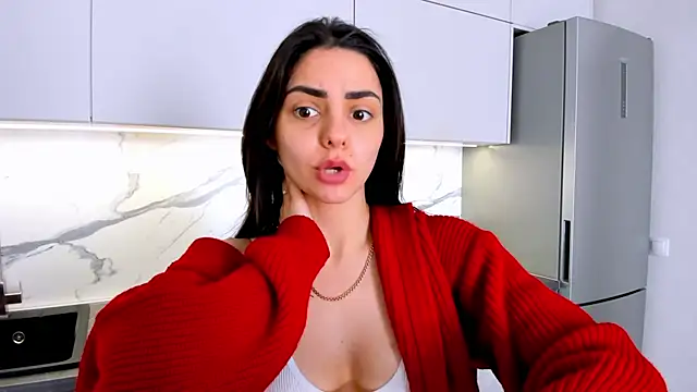 Snapshot of EmiliaZen chatting on February 24, 2025, 12:59 pm EmiliaZen online show from February 24, 2025, 12:59 pm