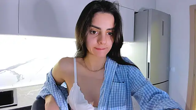 Snapshot of EmiliaZen chatting on March 7, 2025, 12:15 am EmiliaZen online show from March 7, 2025, 12:15 am