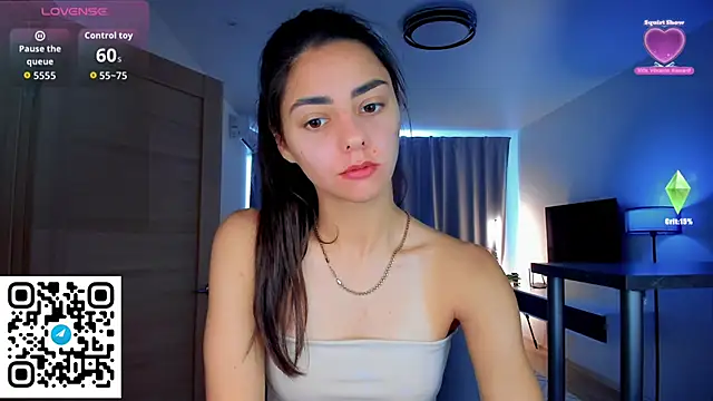 Snapshot of EmiliaZen chatting on September 11, 2025, 11:21 am EmiliaZen online show from September 11, 2025, 11:21 am