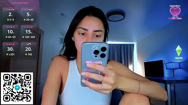 Snapshot of EmiliaZen chatting on September 12, 2025, 1:55 pm EmiliaZen online show from September 12, 2025, 1:55 pm