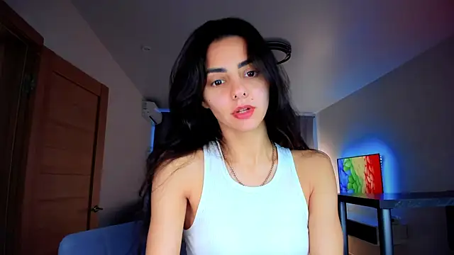 Snapshot of EmiliaZen chatting on October 10, 2025, 1:10 pm EmiliaZen online show from October 10, 2025, 1:10 pm