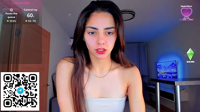 Snapshot of EmiliaZen chatting on October 17, 2025, 5:48 pm EmiliaZen online show from October 17, 2025, 5:48 pm