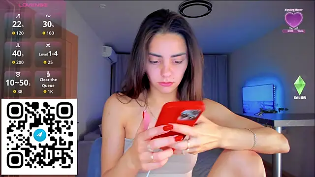 Snapshot of EmiliaZen chatting on November 4, 2025, 5:34 pm EmiliaZen online show from November 4, 2025, 5:34 pm