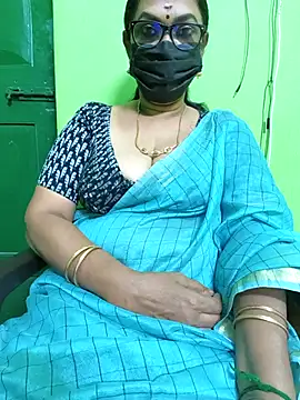 Snapshot of niiveditha chatting on March 8, 2025, 9:06 am niiveditha online show from March 8, 2025, 9:06 am