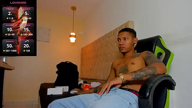 blackdirty420 online show from October 21, 2025, 7:36 pm