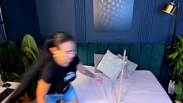 Snapshot of scarlet_edwars chatting on February 11, 2025, 1:20 am scarlet edwars online show from February 11, 2025, 1:20 am