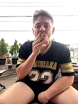 Snapshot of Angel_Montiell chatting on September 17, 2025, 9:05 pm Angel Montiell online show from September 17, 2025, 9:05 pm