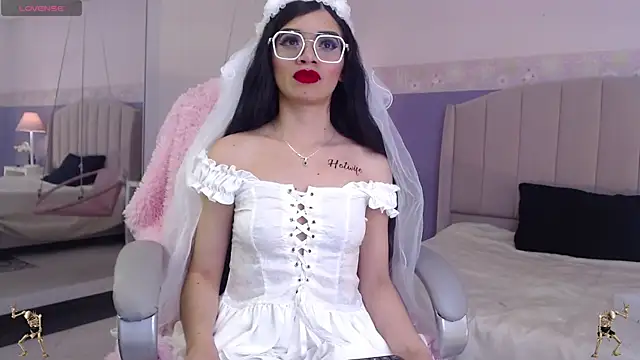 Snapshot of Emerald_gh chatting on October 21, 2025, 8:42 pm Emerald gh online show from October 21, 2025, 8:42 pm